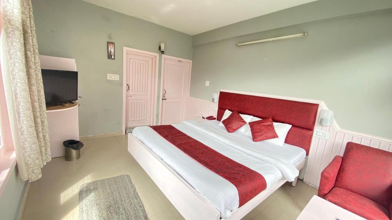 Hotel Meadows Manali Εξωτερικό φωτογραφία